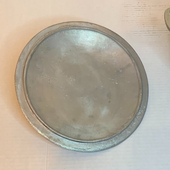 Jamaican Dutch Pot 9.5" x 5" Cast Aluminum Material - Picture 10 of 12